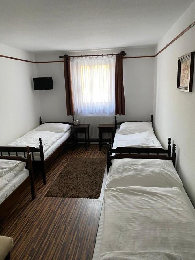 Motel M Malacky Dış mekan fotoğraf