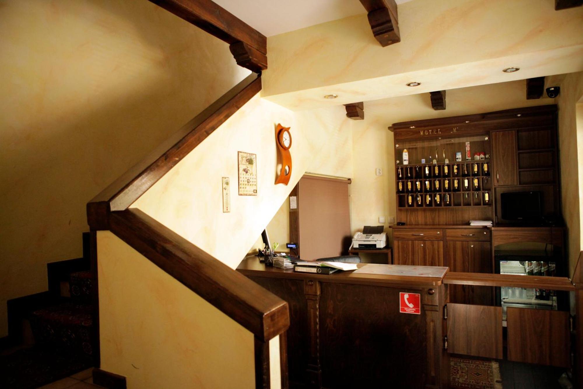 Motel M Malacky Dış mekan fotoğraf