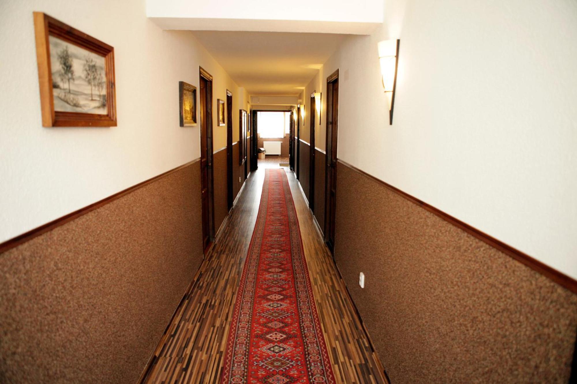Motel M Malacky Dış mekan fotoğraf
