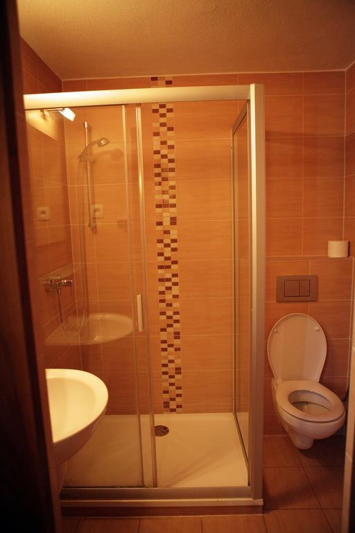 Motel M Malacky Oda fotoğraf